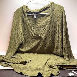 Used forever 21 large dark green hooded sweater